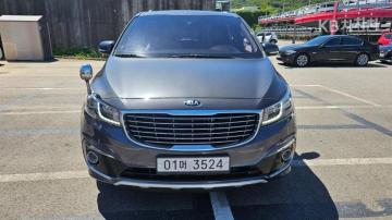 Kia Carnival 7인승 2.2 디젤 리무진 VIP — foto 1