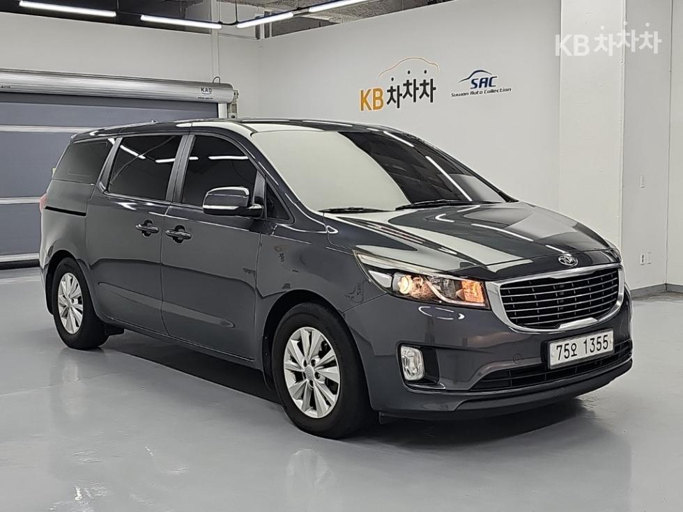Kia Carnival — miniaturë 4