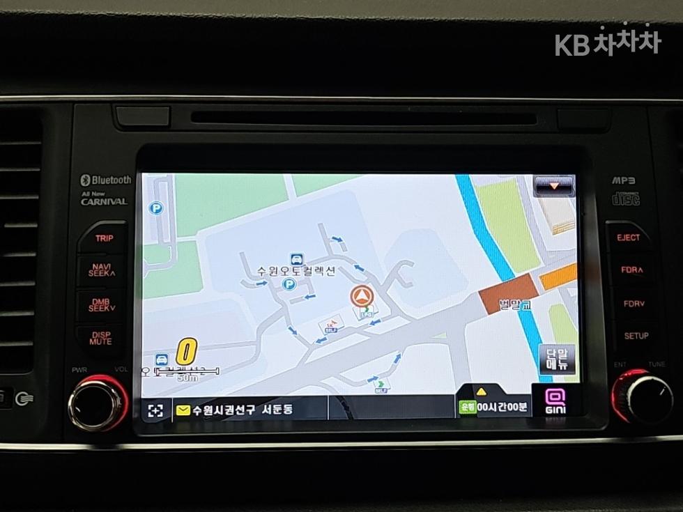 Kia Carnival — miniaturë 14