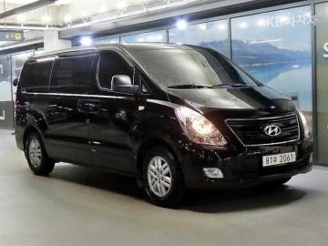 Hyundai Starex 3-Seater VAN Smart — foto 1