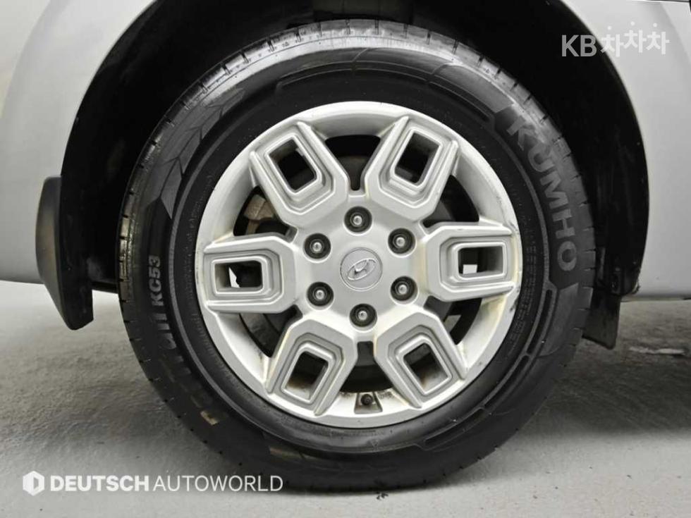 Hyundai Staria — miniaturë 5