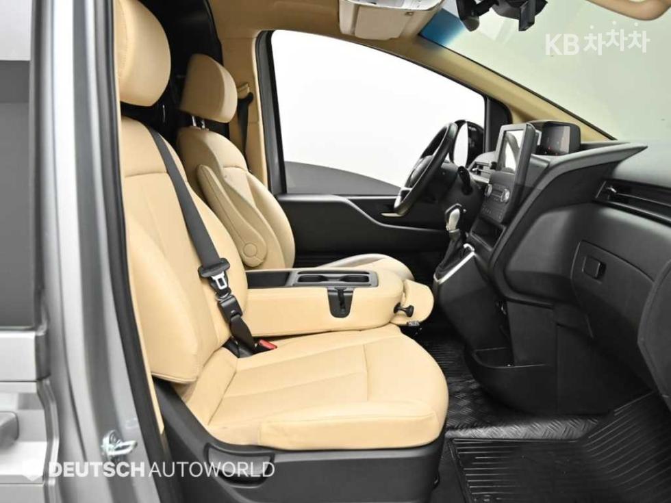 Hyundai Staria — miniaturë 10