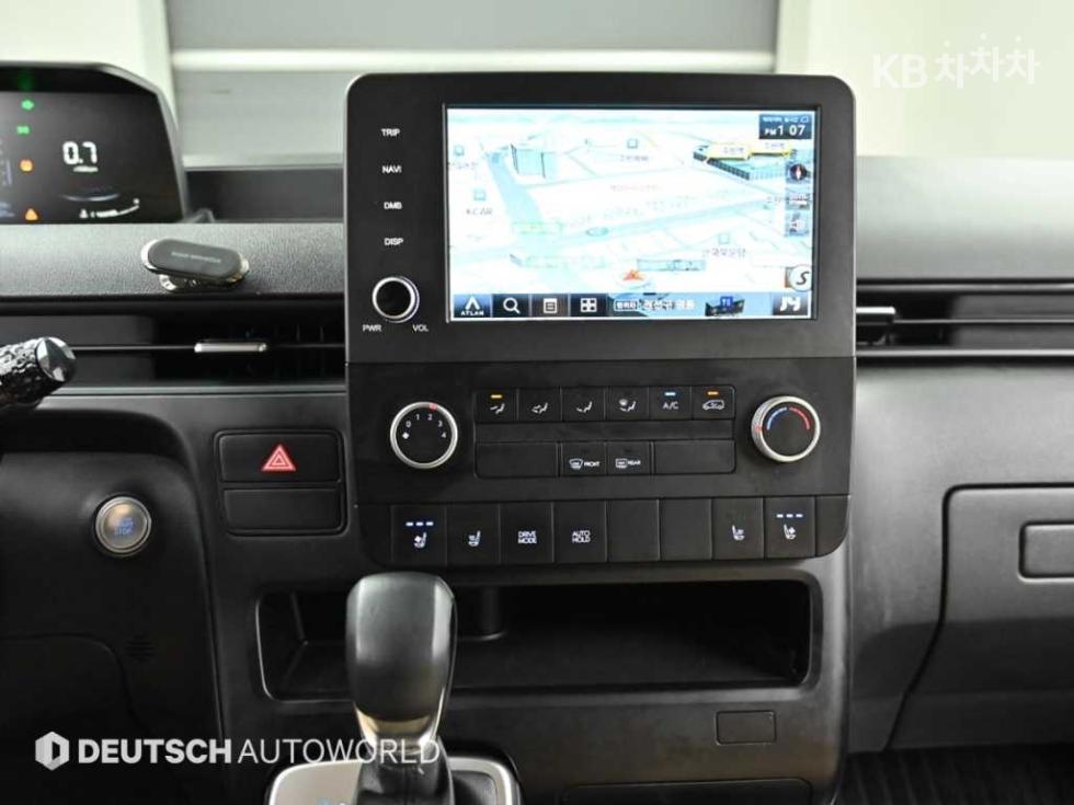 Hyundai Staria — miniaturë 14