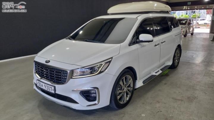 Kia Carnival 9인승 2.2 디젤 노블레스 스페셜 — foto 1