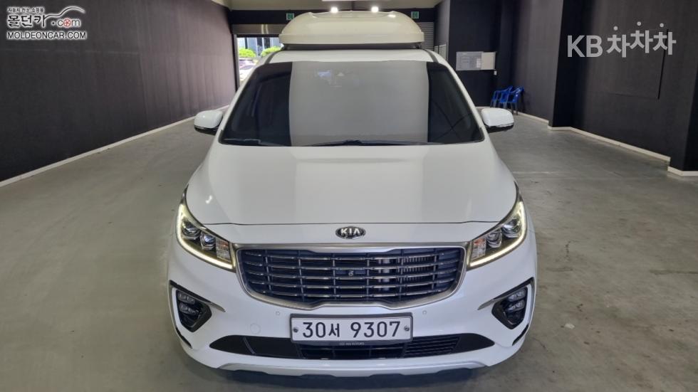 Kia Carnival — miniaturë 3