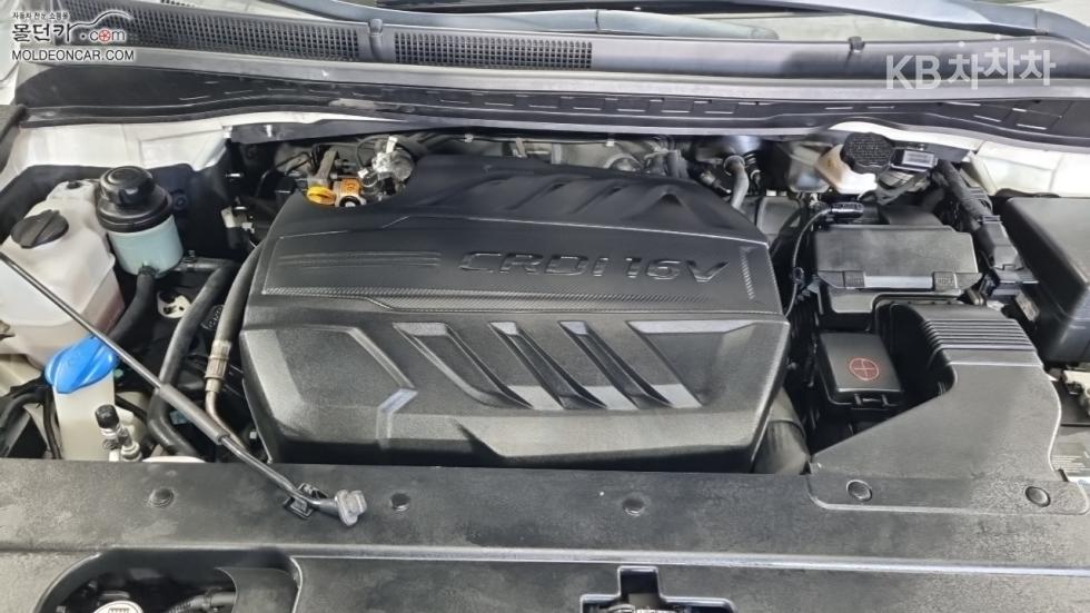 Kia Carnival — miniaturë 8