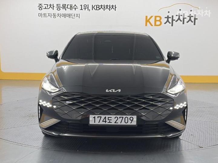 Kia K8 — miniaturë 2