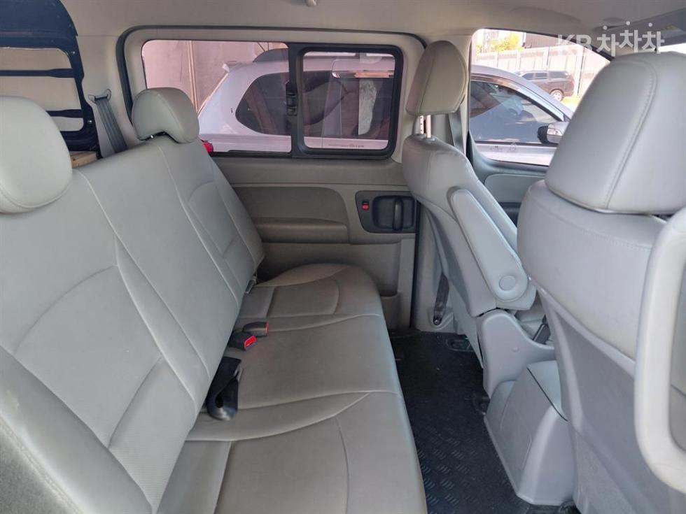 Hyundai Starex — miniaturë 10