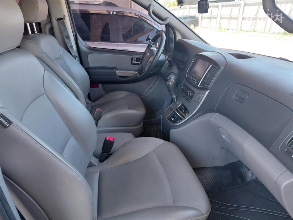 Hyundai Starex — miniaturë 11