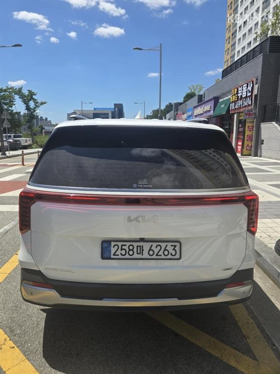 Kia Carnival — miniaturë 3