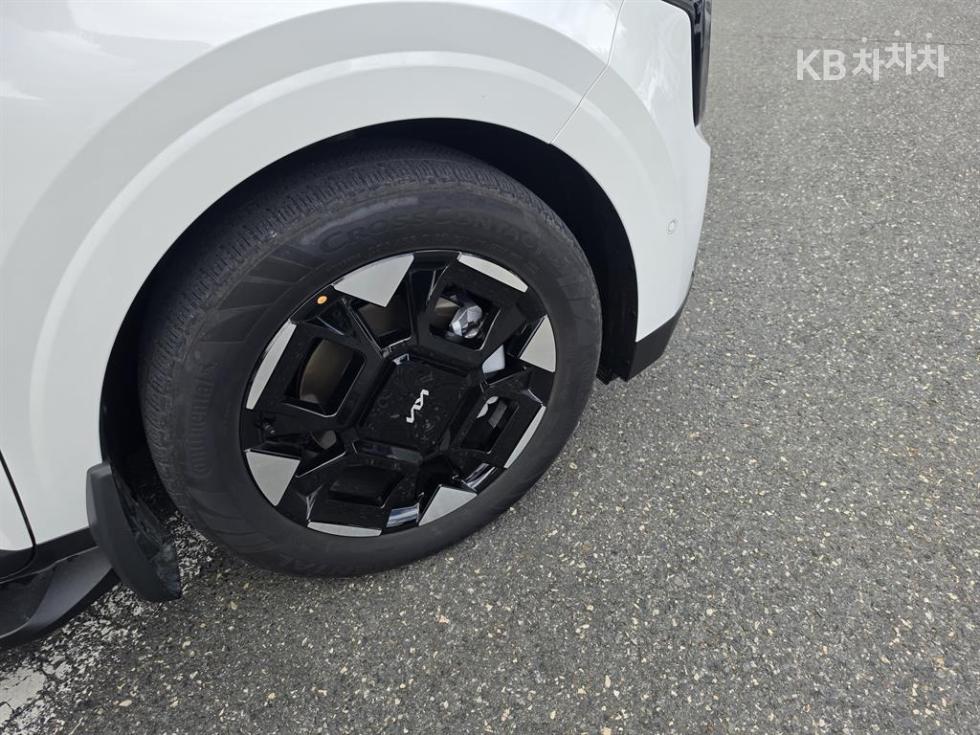 Kia Carnival — miniaturë 11