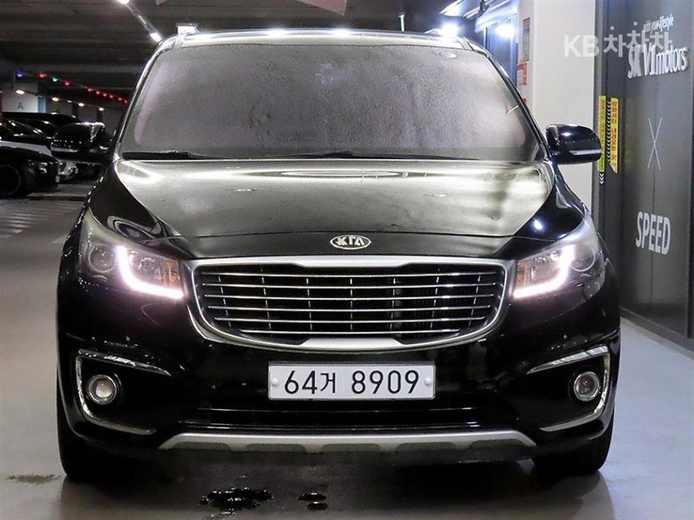 Kia Carnival — miniaturë 2