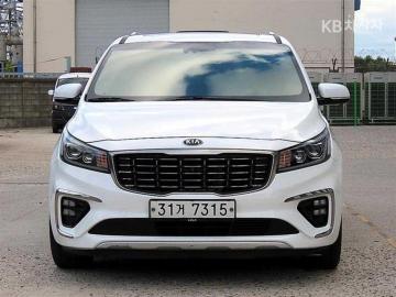 Kia Carnival 9  seats 2.2  diesel  noblesse  special — foto 1
