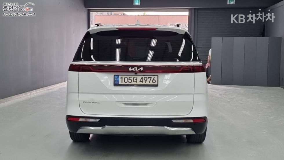 Kia Carnival — miniaturë 4