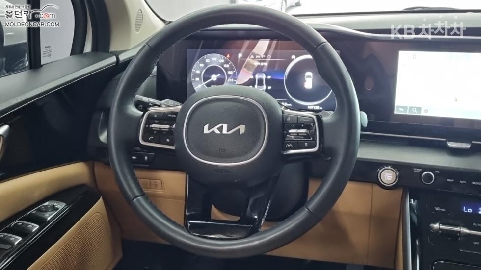 Kia Carnival — miniaturë 11