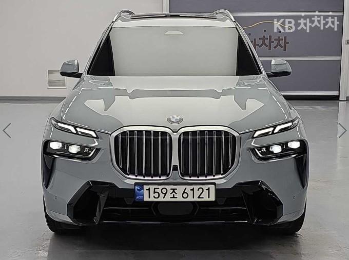 BMW X7 — miniaturë 2