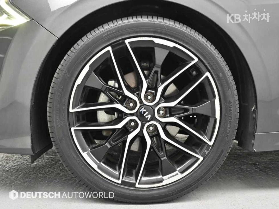 Kia K5 — miniaturë 5