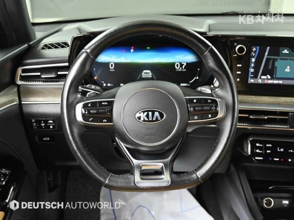 Kia K5 — miniaturë 13