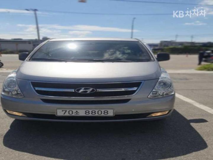 Hyundai Starex 11인승 왜건 CVX 프리미엄 — foto 1
