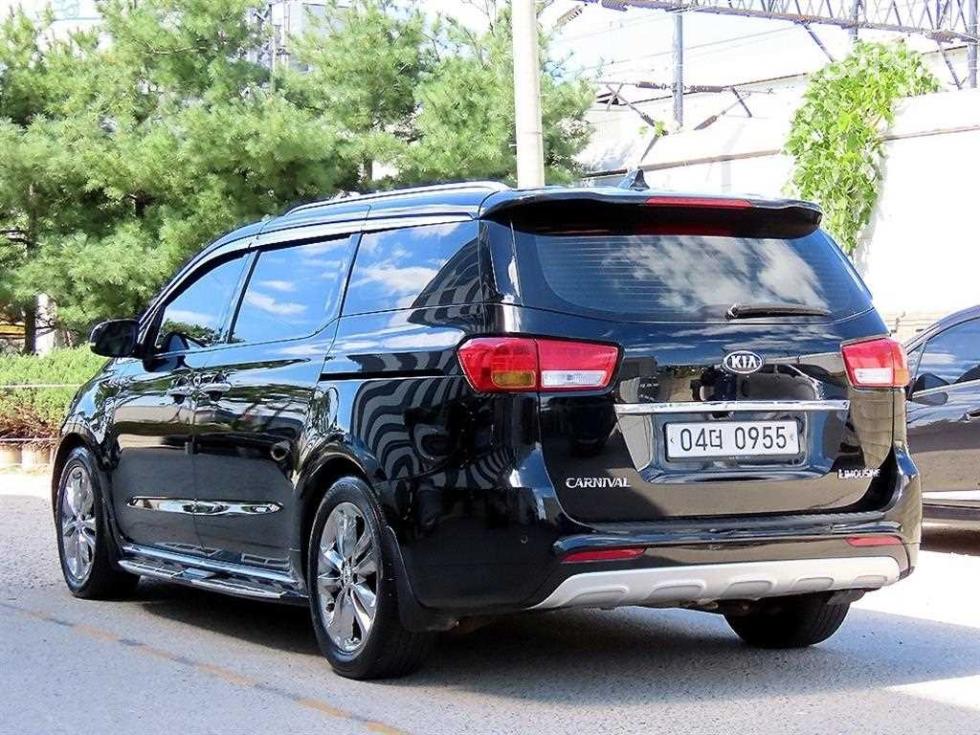 Kia Carnival — miniaturë 3
