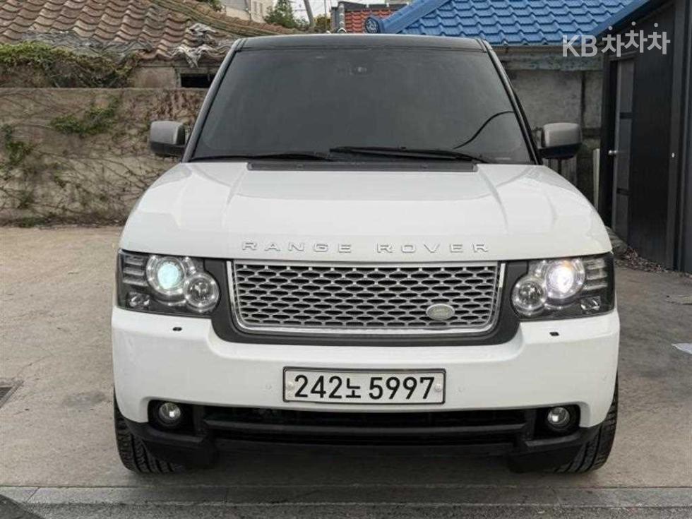 Land Rover Range Rover — miniaturë 3