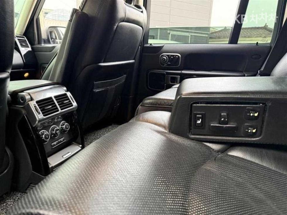 Land Rover Range Rover — miniaturë 11