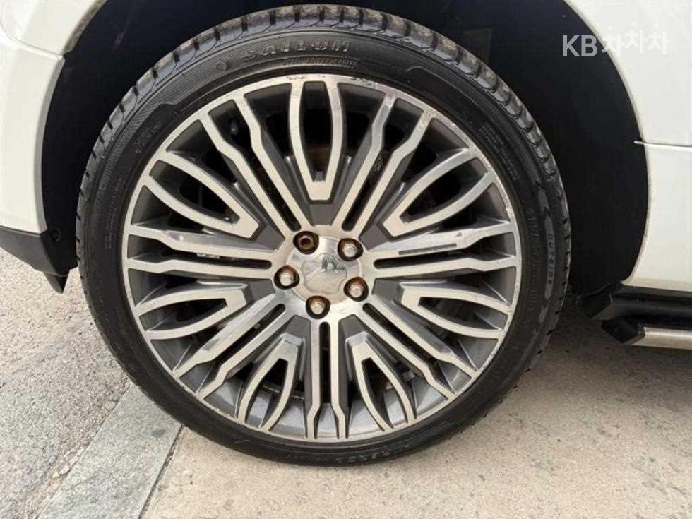 Land Rover Range Rover — miniaturë 20
