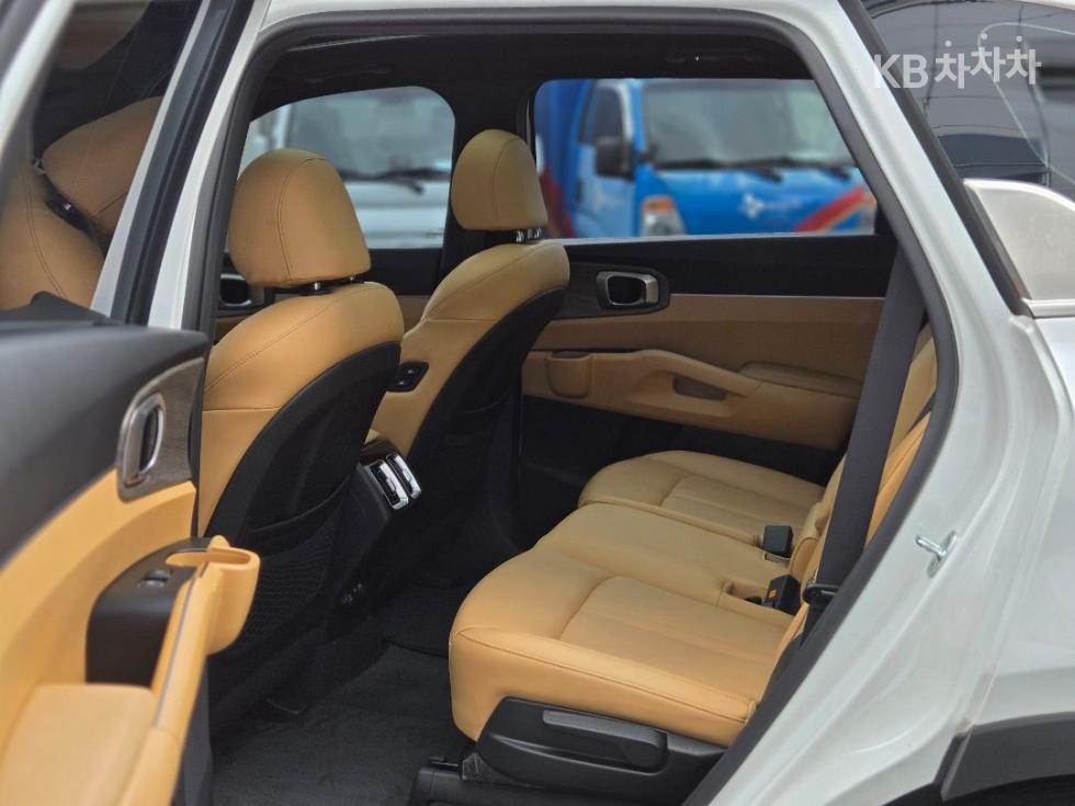 Kia Sorento — miniaturë 14