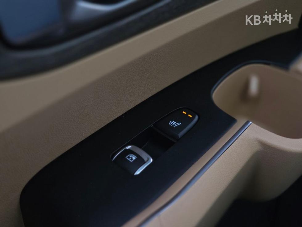 Kia Sorento — miniaturë 18