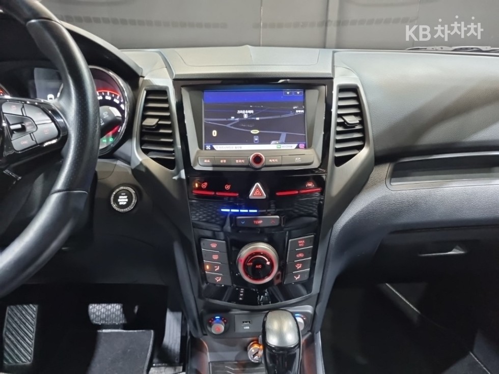 SsangYong Tivoli — miniaturë 8