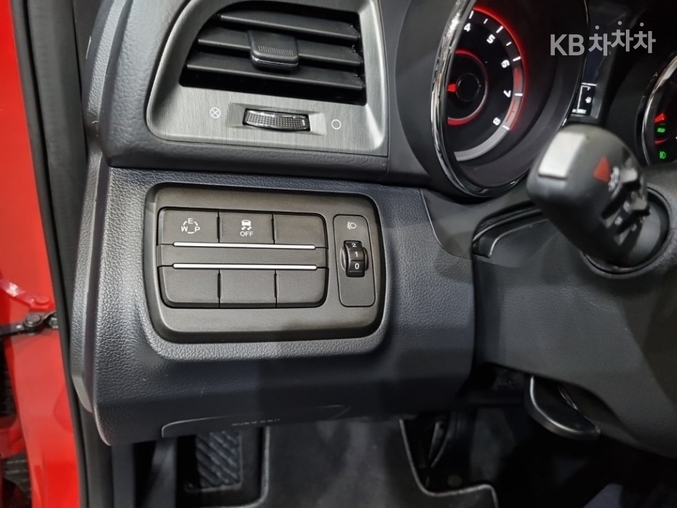 SsangYong Tivoli — miniaturë 15