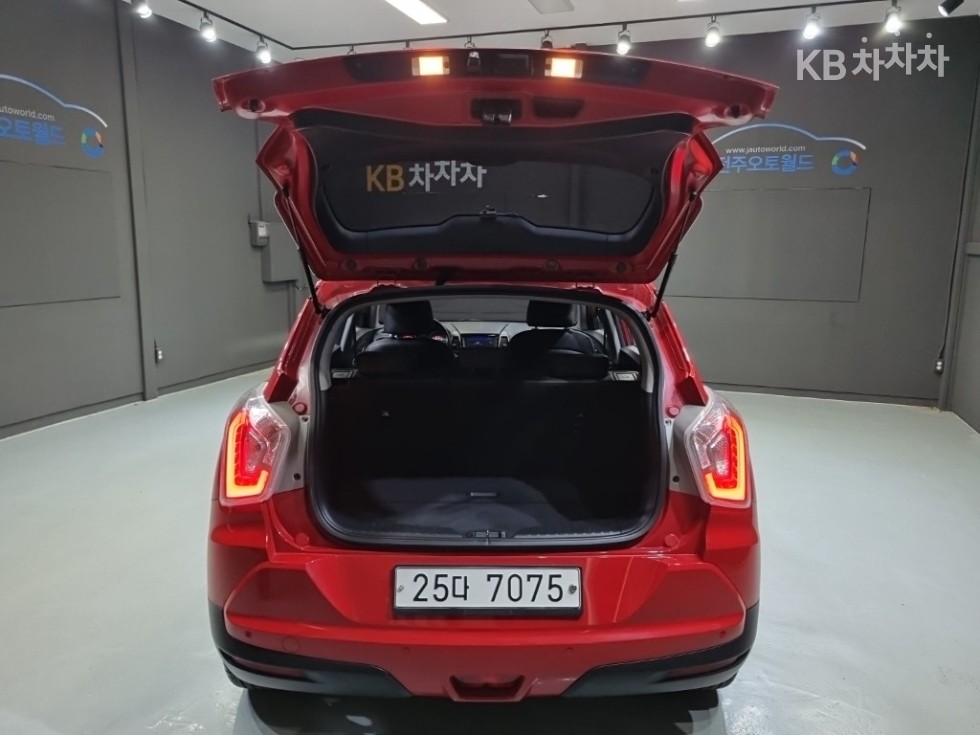 SsangYong Tivoli — miniaturë 19