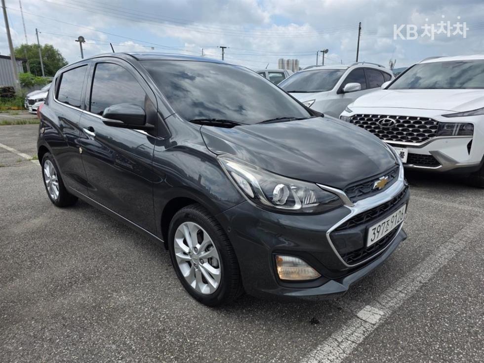 GM Korea Chevrolet Spark BASE MODEL — фото 2
