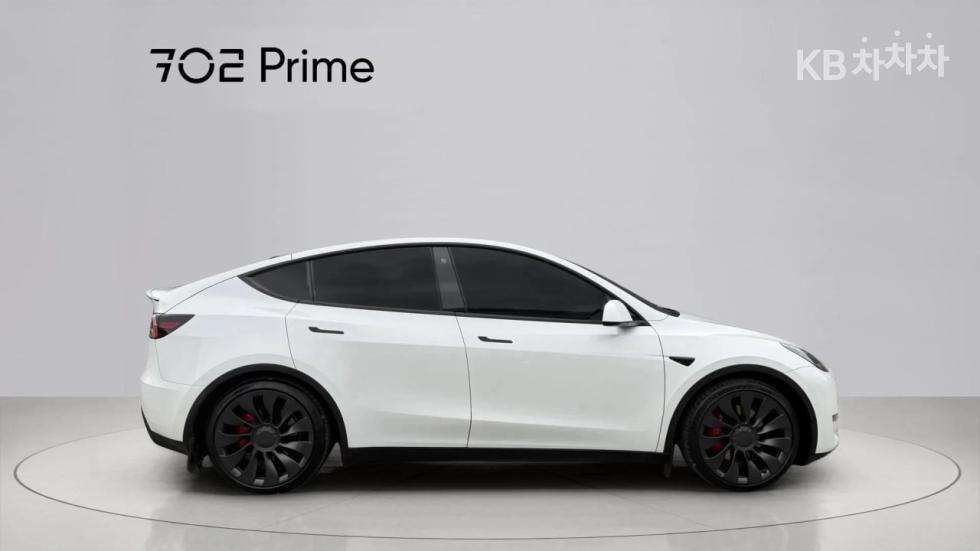 Tesla Model Y — miniaturë 6