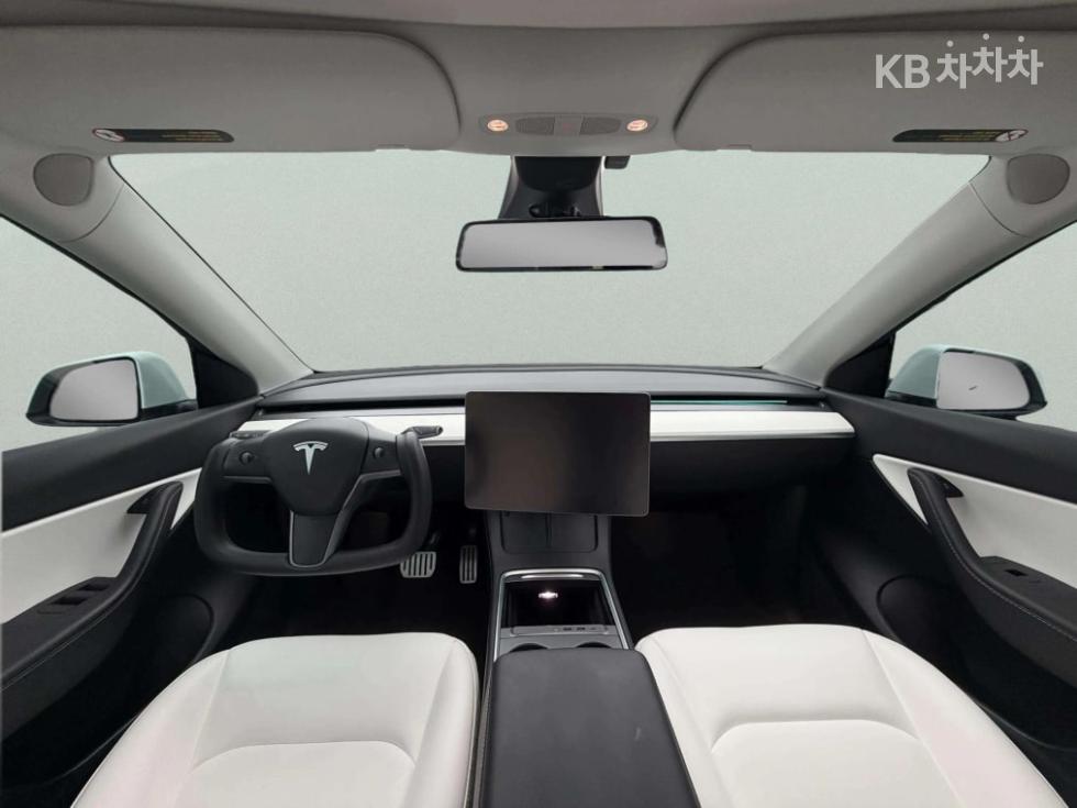 Tesla Model Y — miniaturë 9