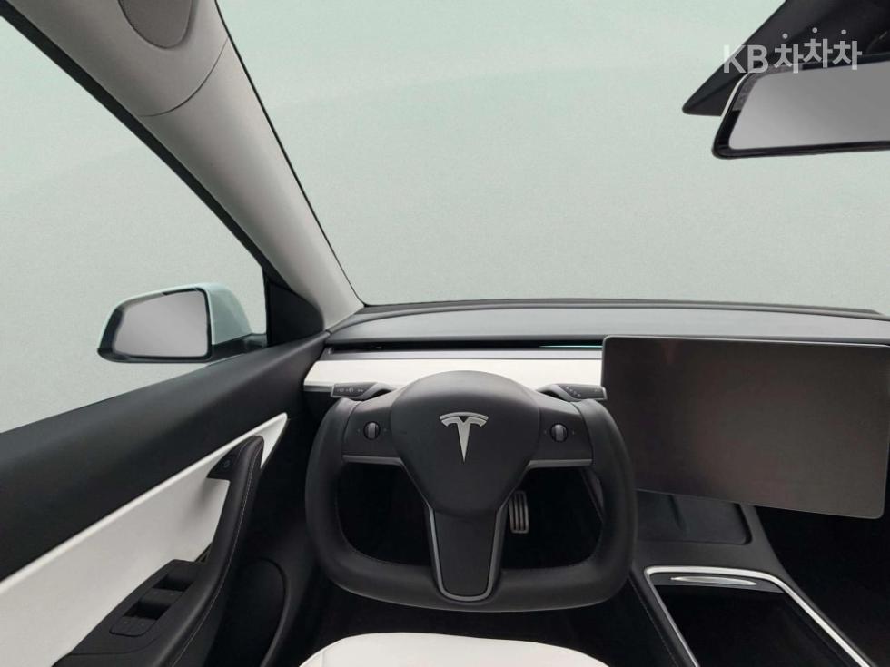 Tesla Model Y — miniaturë 10