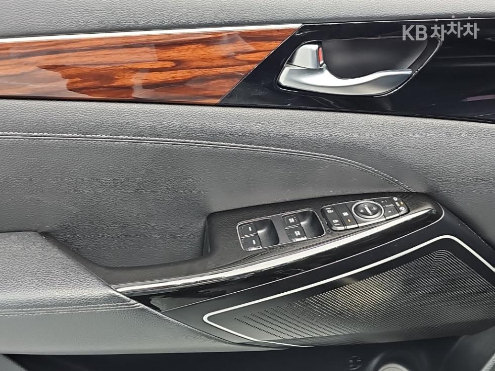 Kia K7 — miniaturë 16