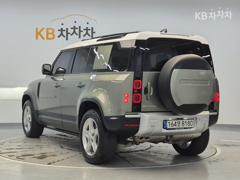 Land Rover Defender — miniaturë 2