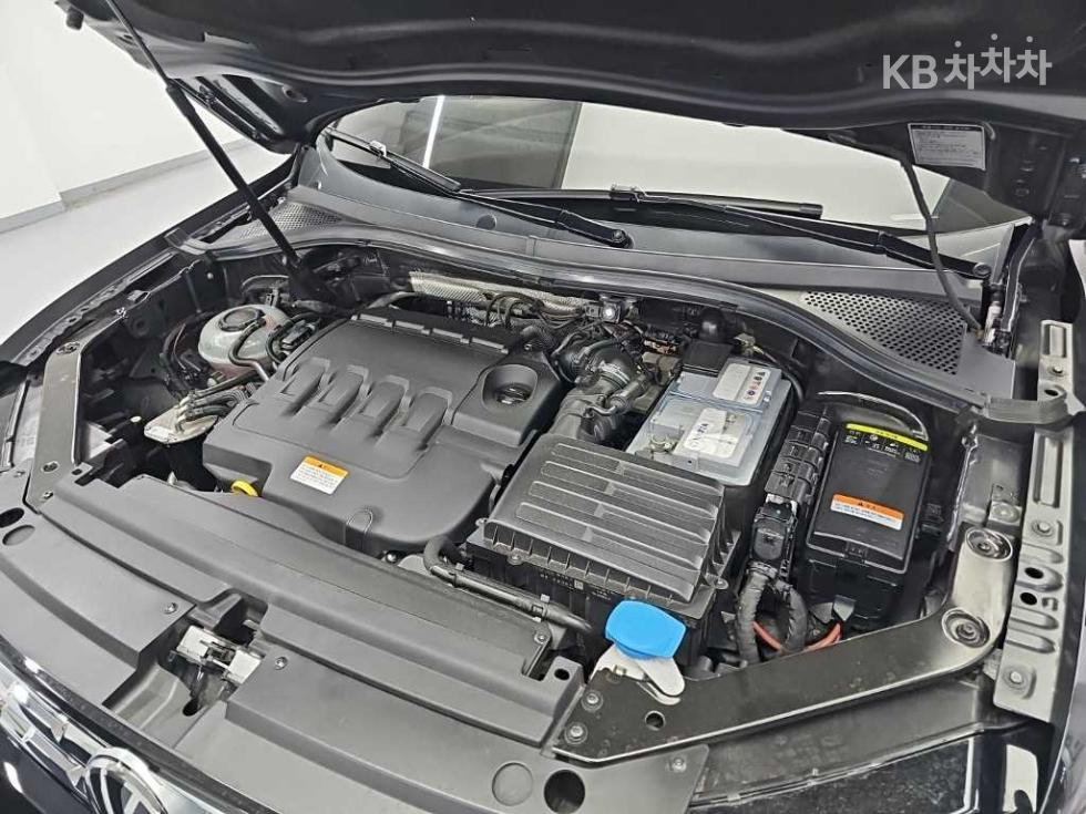 Volkswagen Tiguan — miniaturë 5