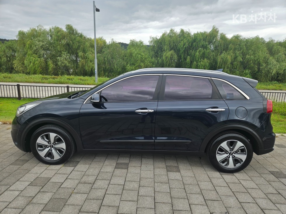Kia Niro — miniaturë 8