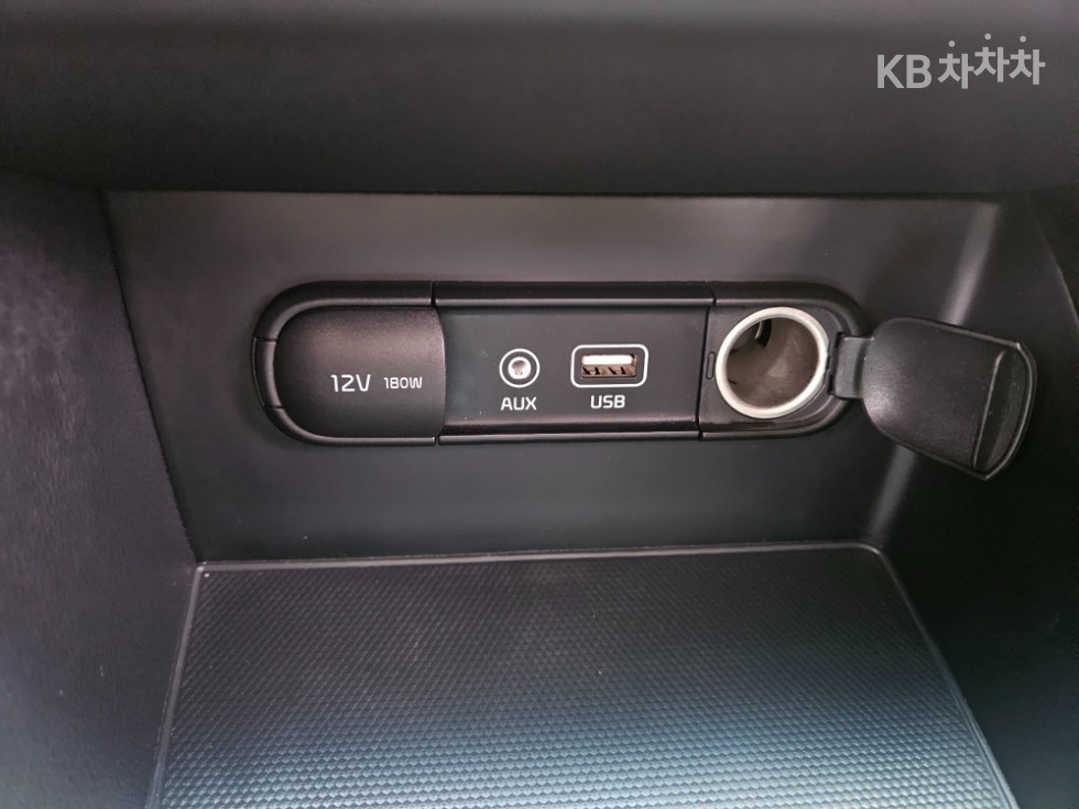 Kia Niro — miniaturë 16