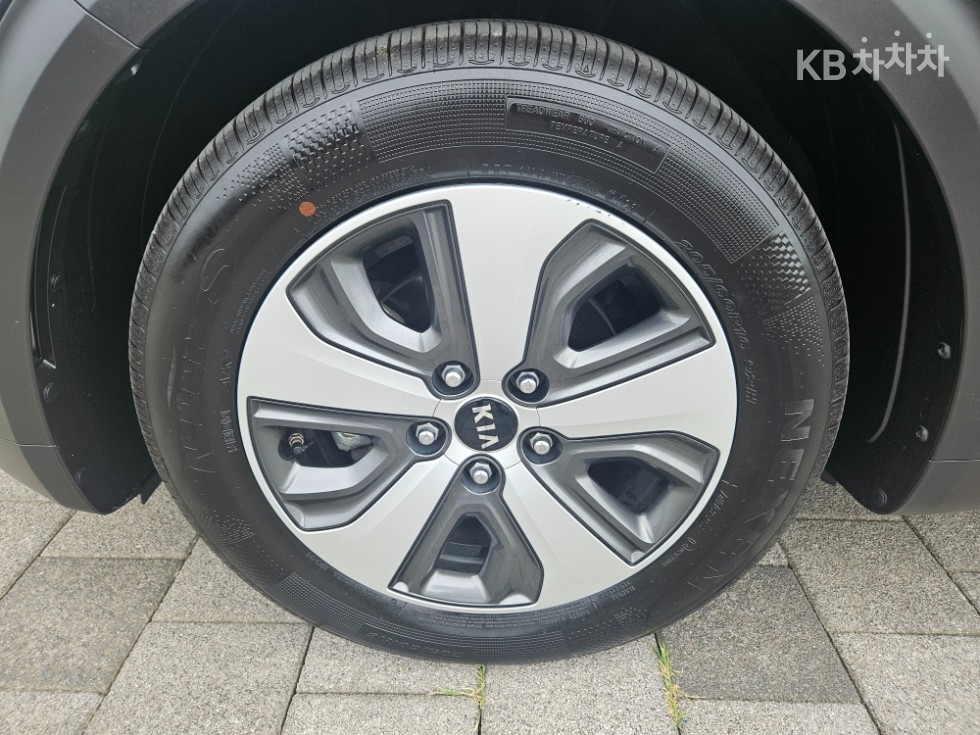 Kia Niro — miniaturë 25