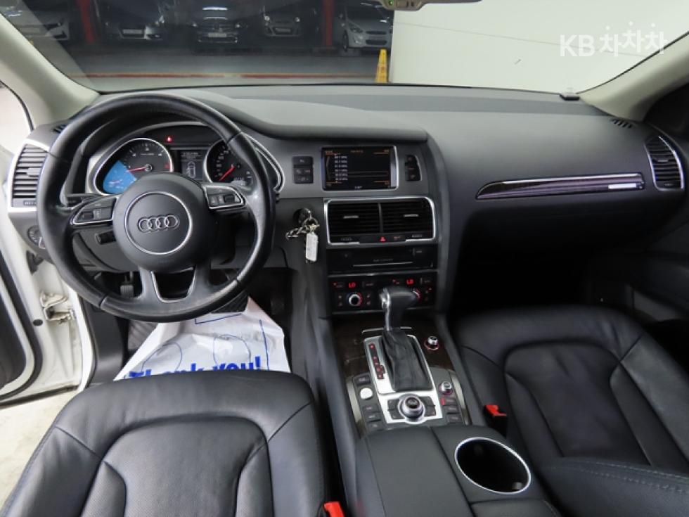 Audi Q7 — miniaturë 7