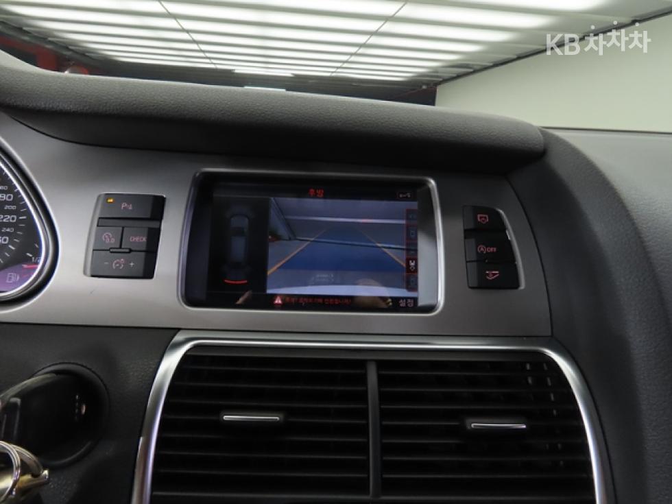 Audi Q7 — miniaturë 12