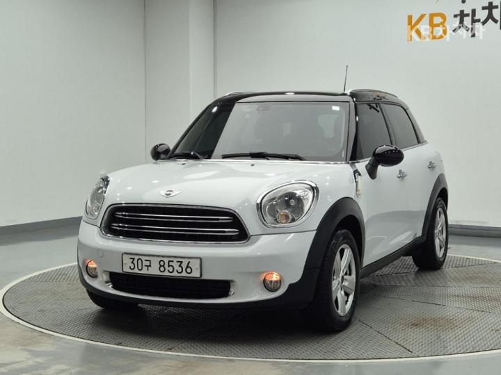 MINI Countryman 2.0 D — foto 1