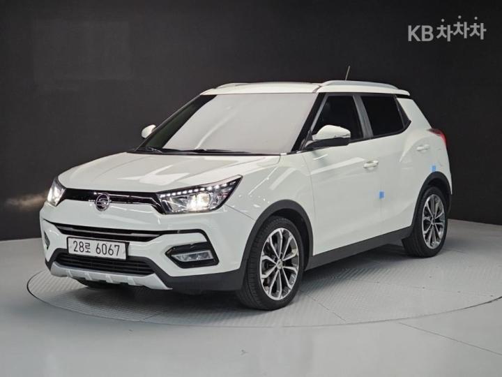 SsangYong Tivoli 1.6 가솔린 LX 2WD — foto 1