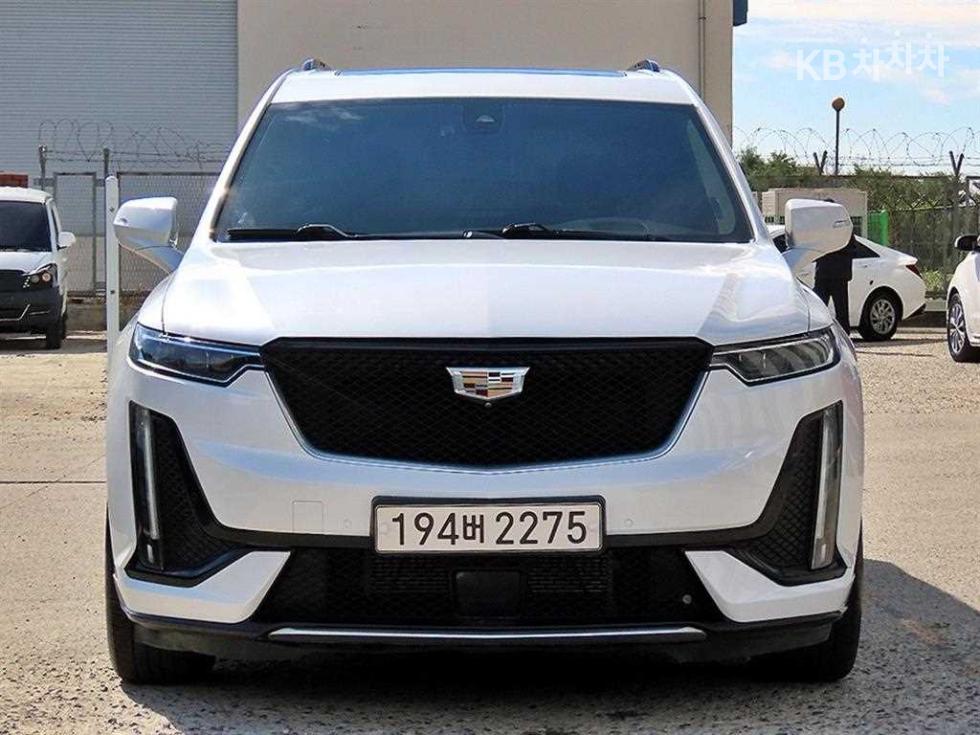 Cadillac XT6