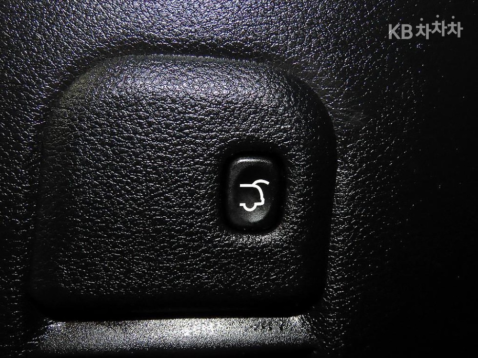 Jeep Cherokee — miniaturë 16