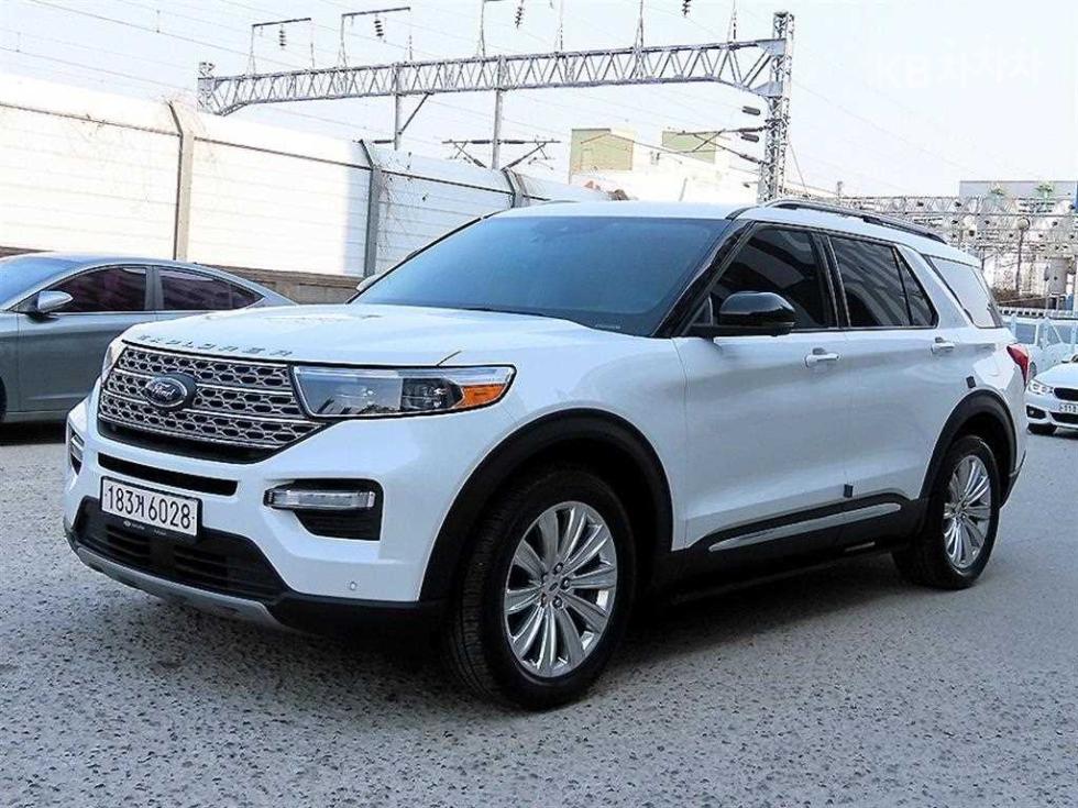 Ford Explorer Sport Trac — miniaturë 2
