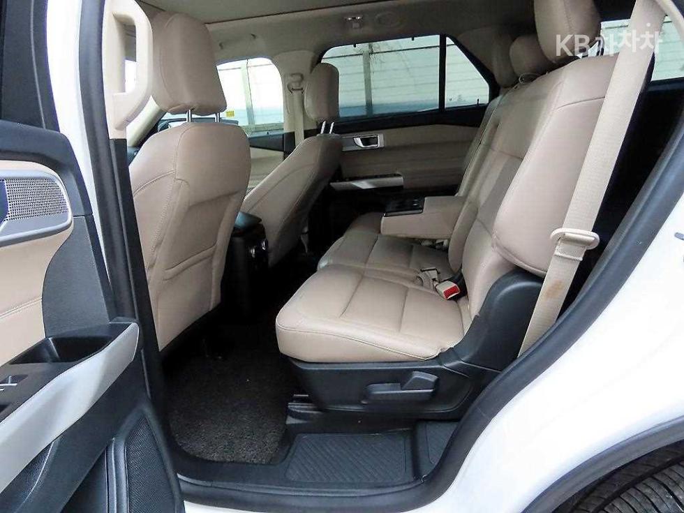 Ford Explorer Sport Trac — miniaturë 6